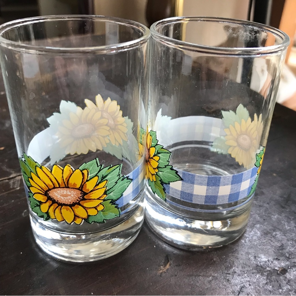 4 juice glasses